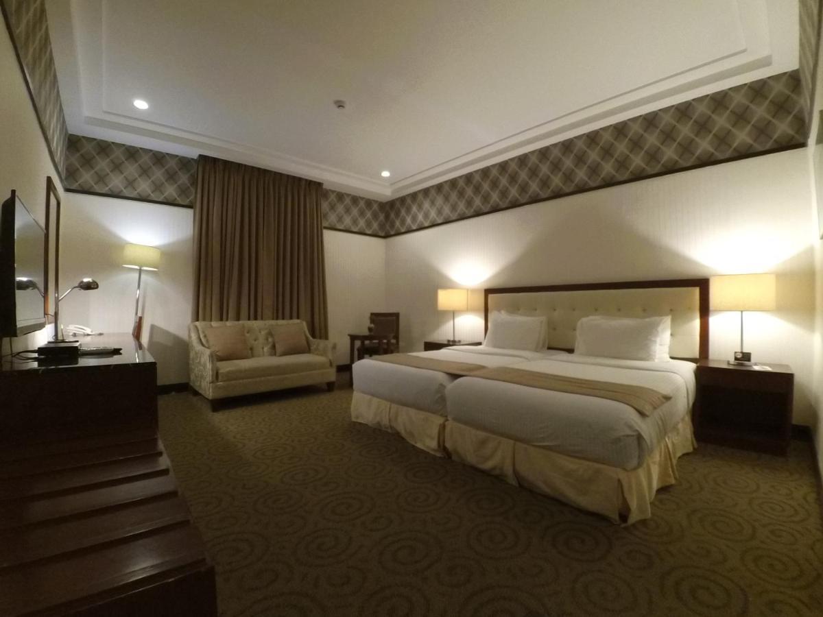 The Plaza 4*